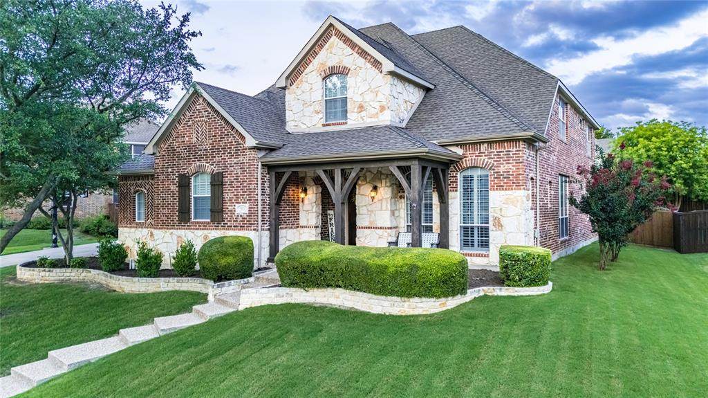 901 Woodcliff Drive - Photo 1