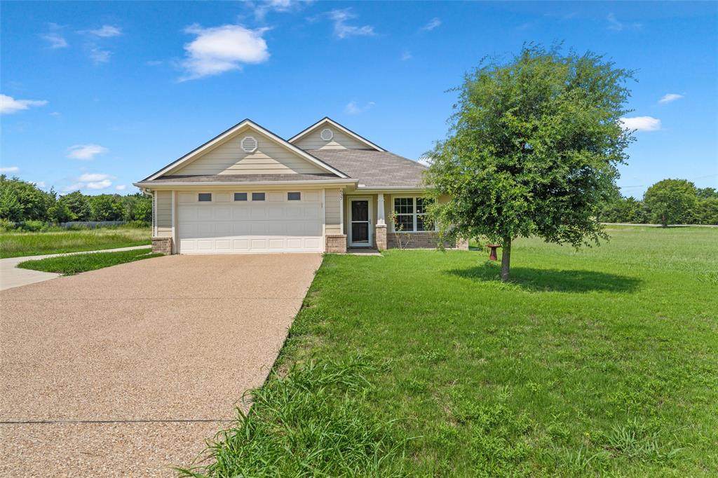 637 Hoffmeyer Lane - Photo 1