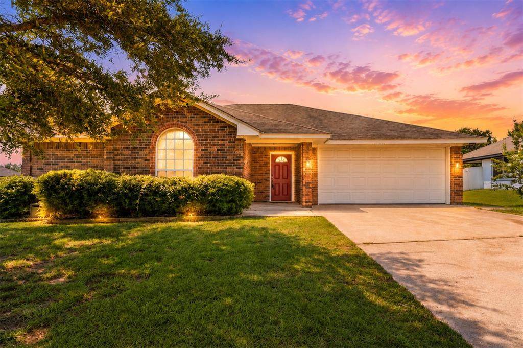 104 Jade Drive - Photo 1