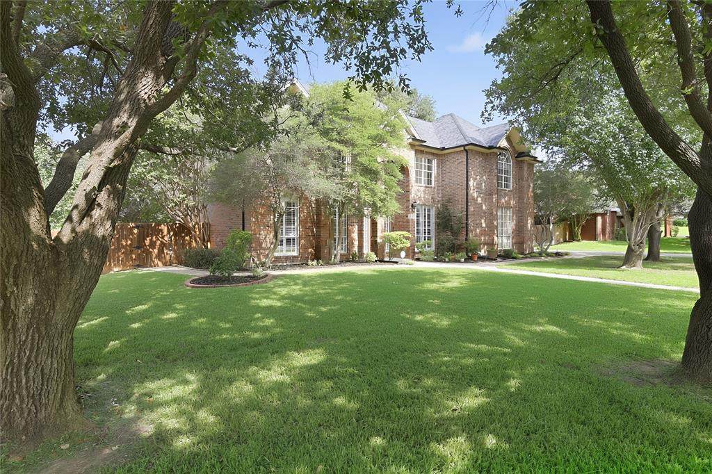 948 Tealwood Drive - Photo 1