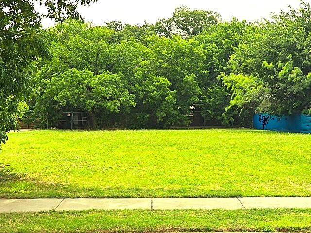 900 Luke Street - Photo 1