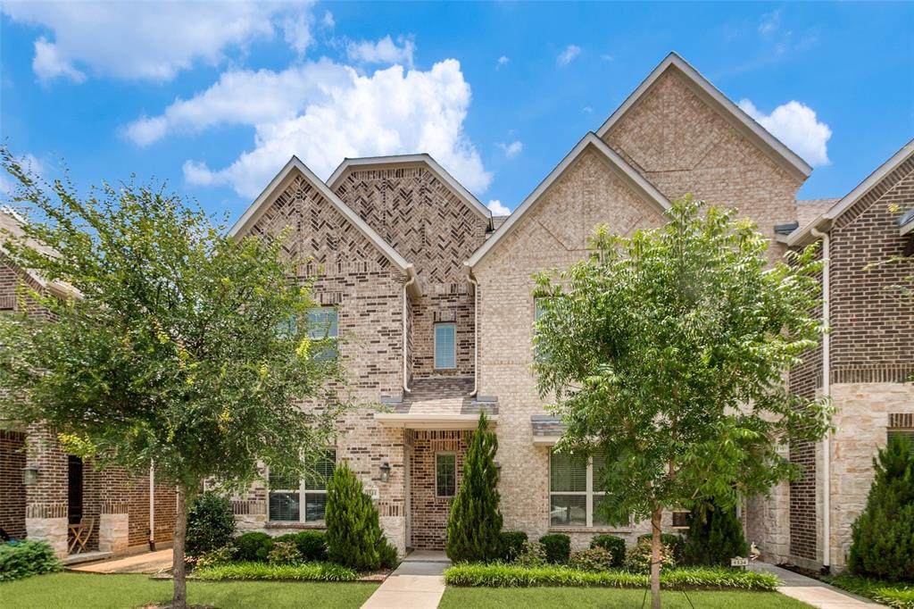 1544 Windermere Way - Photo 1