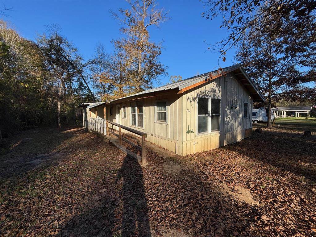225 County Road 4090 - Photo 1