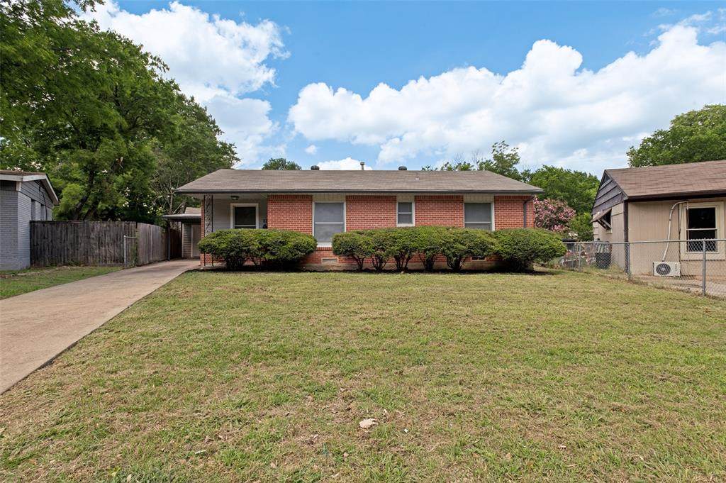 219 Harman Street - Photo 1