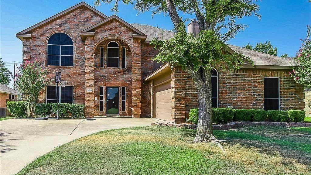 5013 Bellerive Court - Photo 1