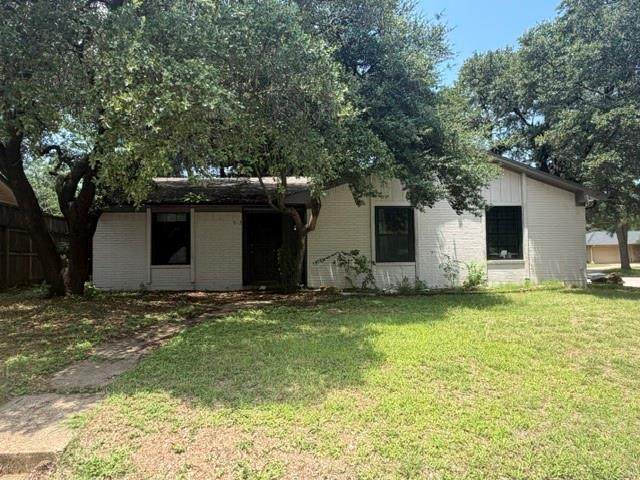 5433 Kings Manor Drive - Photo 1