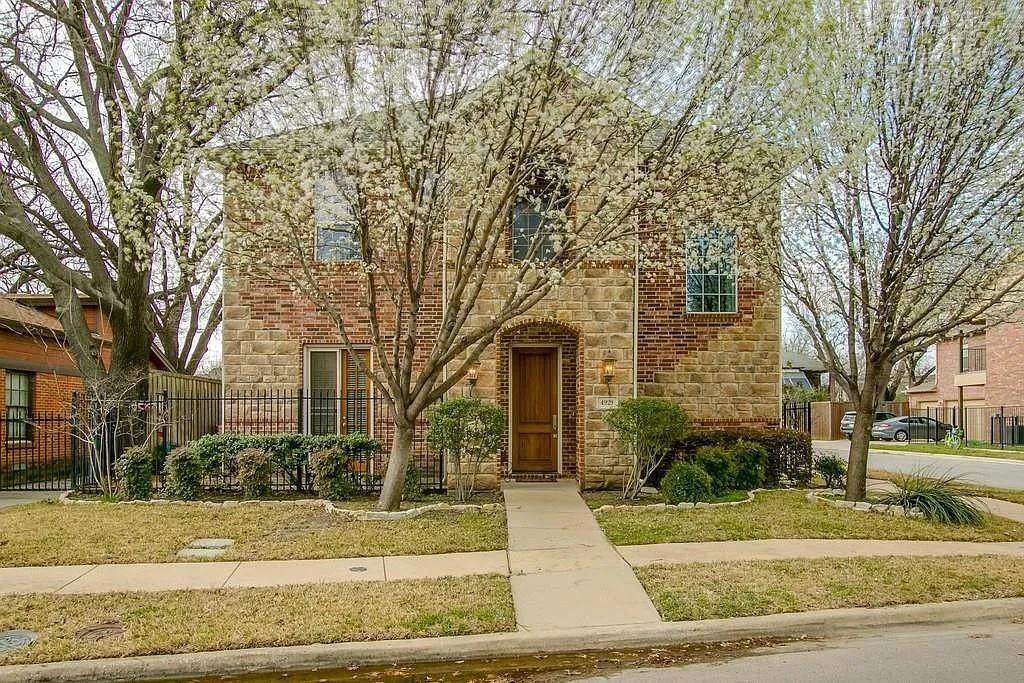 4929 Homer Street - Photo 1