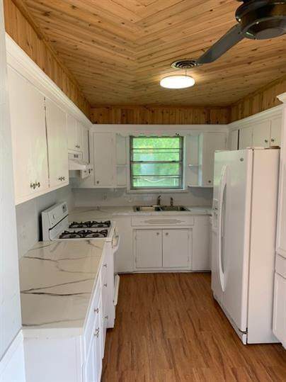 612 Orange Street - Photo 1