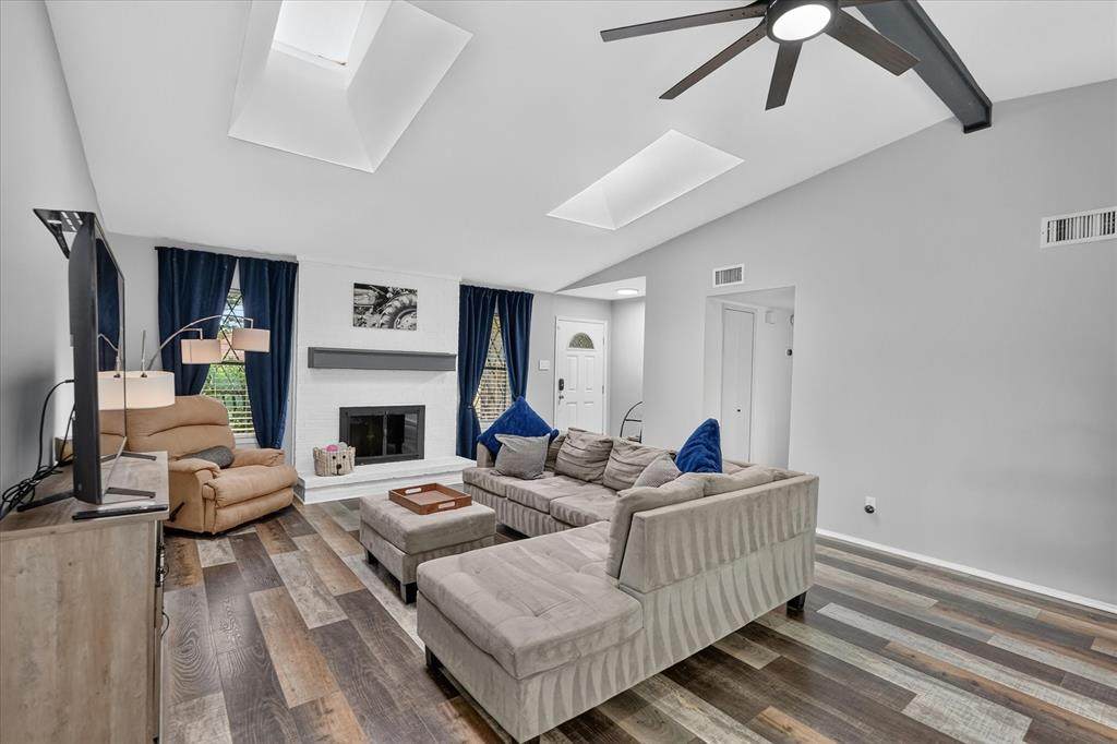 2806 Holy Cross Lane - Photo 1