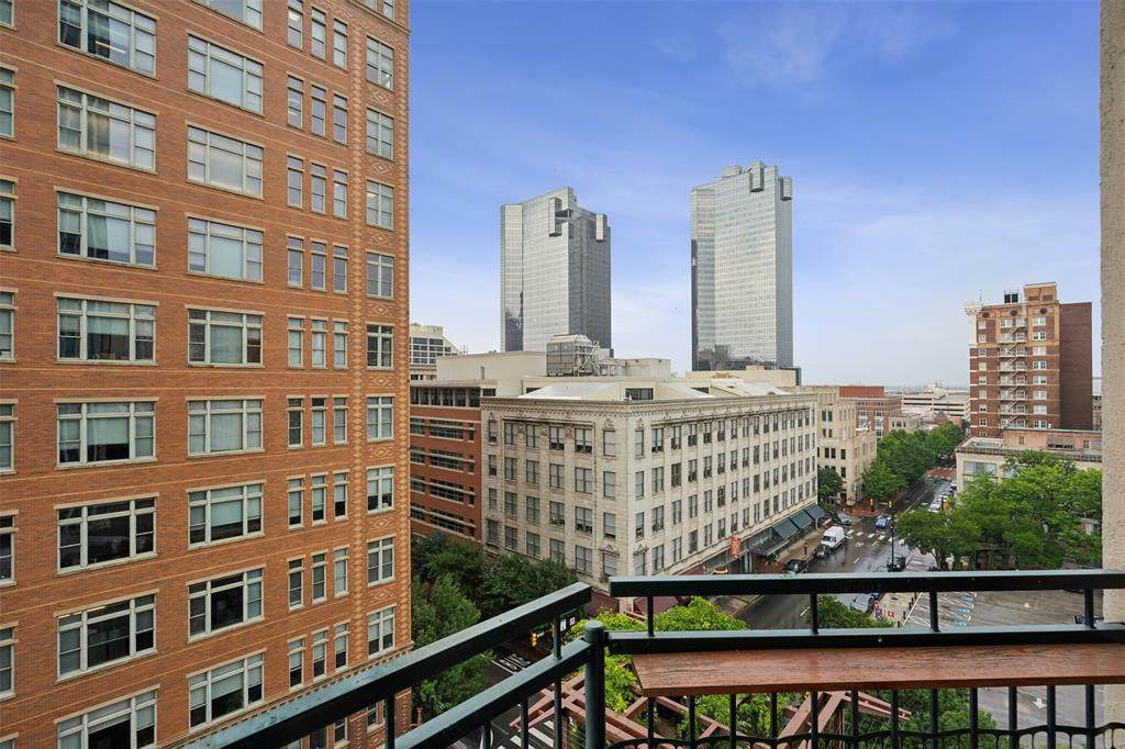 500 Throckmorton Street - Photo 1
