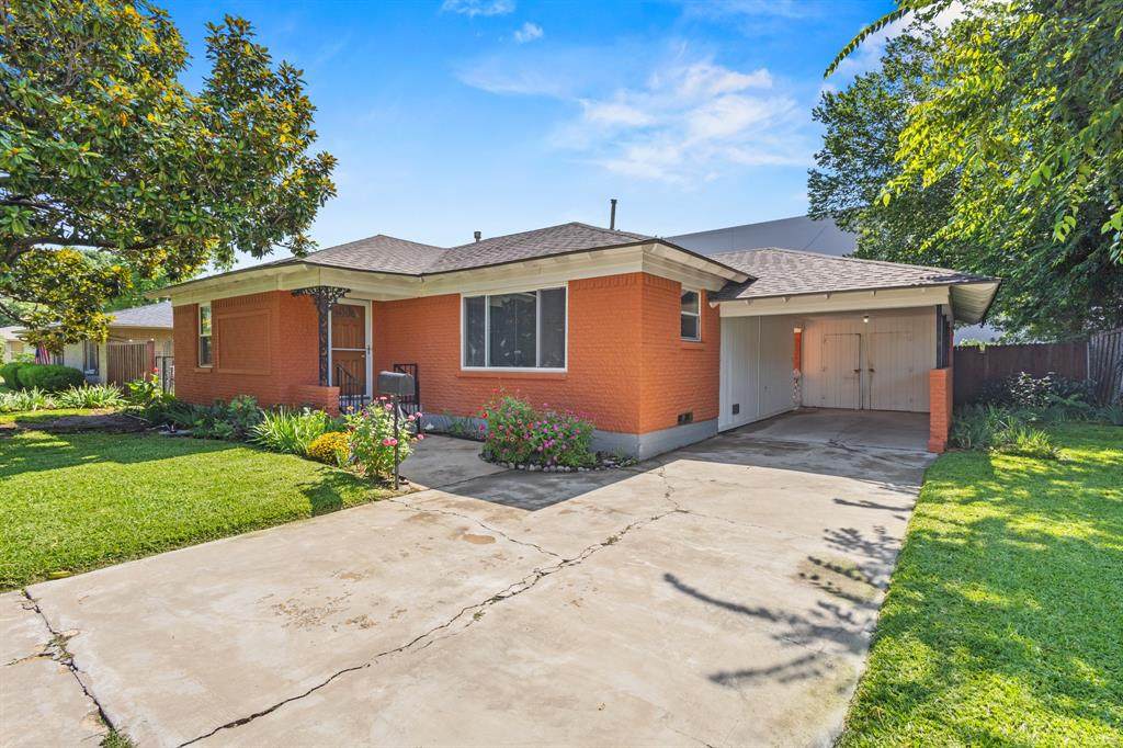 203 Lindale Lane - Photo 1