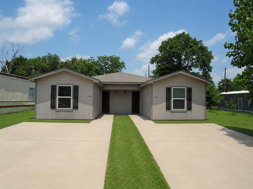 4716 Iowa Street - Photo 1
