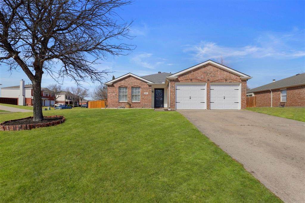 2201 Tailburton Court - Photo 1