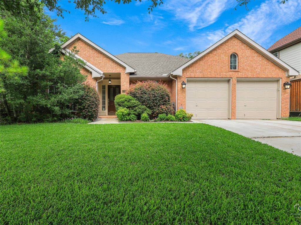 2612 Ridgewood Drive - Photo 1