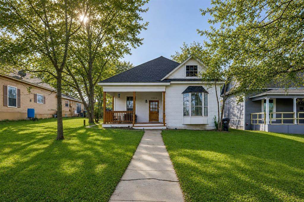 1322 Sears Street - Photo 1