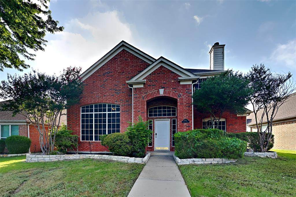 6916 Chateau Drive - Photo 1