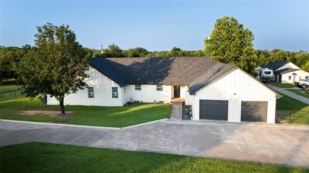 1324 Tidwell Road - Photo 1