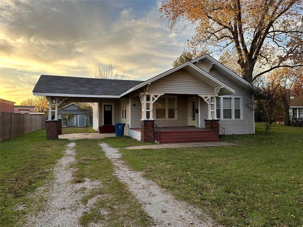 509 Ross Avenue - Photo 1