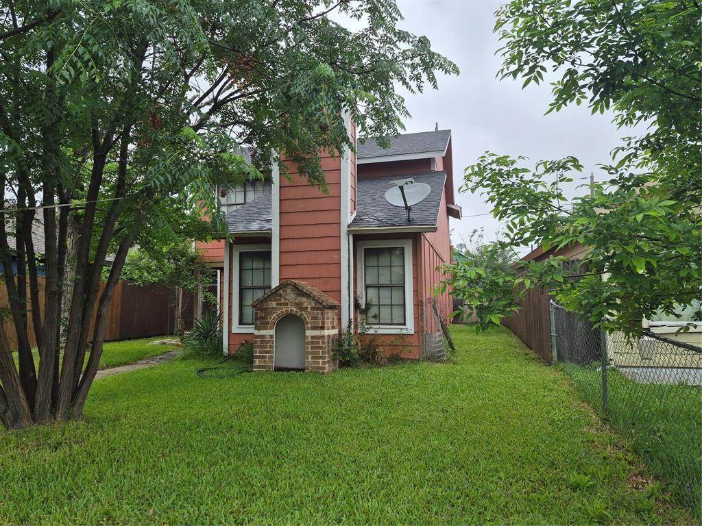 10375 Brockton Drive - Photo 1