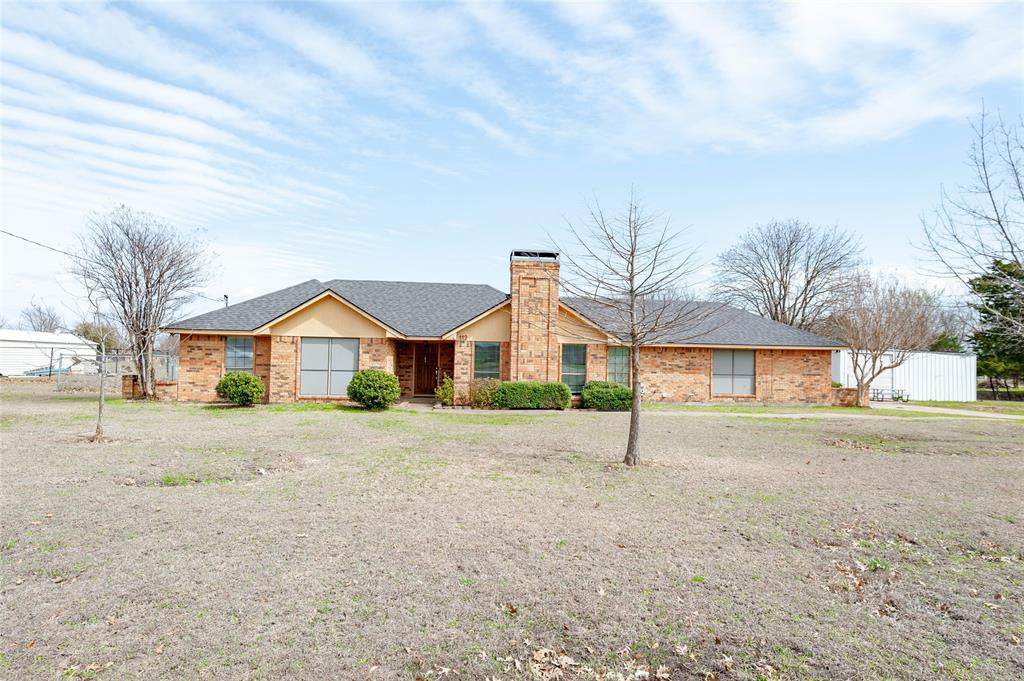 112 Deborde Circle - Photo 1