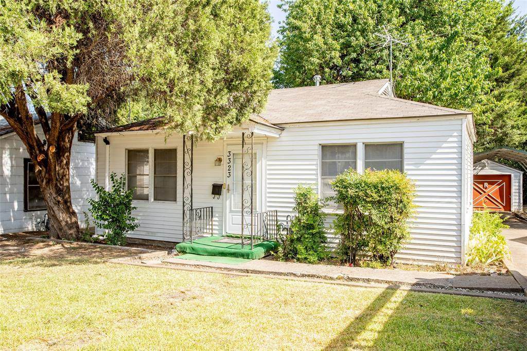 3323 Clarendon Drive - Photo 1