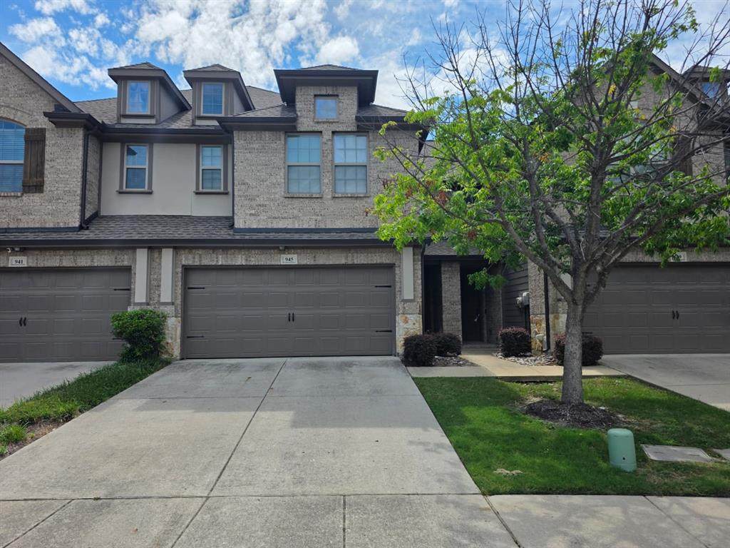 945 Brookville Court - Photo 1
