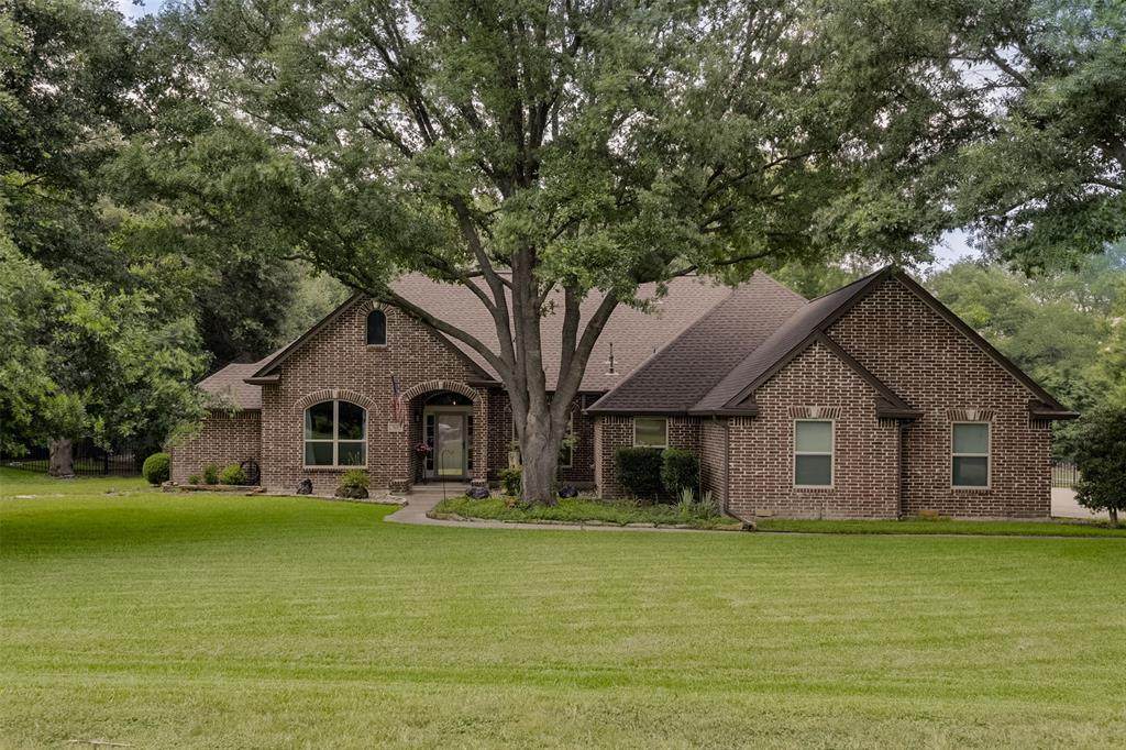 515 Seneca Drive - Photo 1
