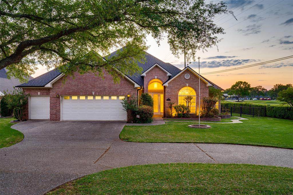 100 Clearview Drive - Photo 1