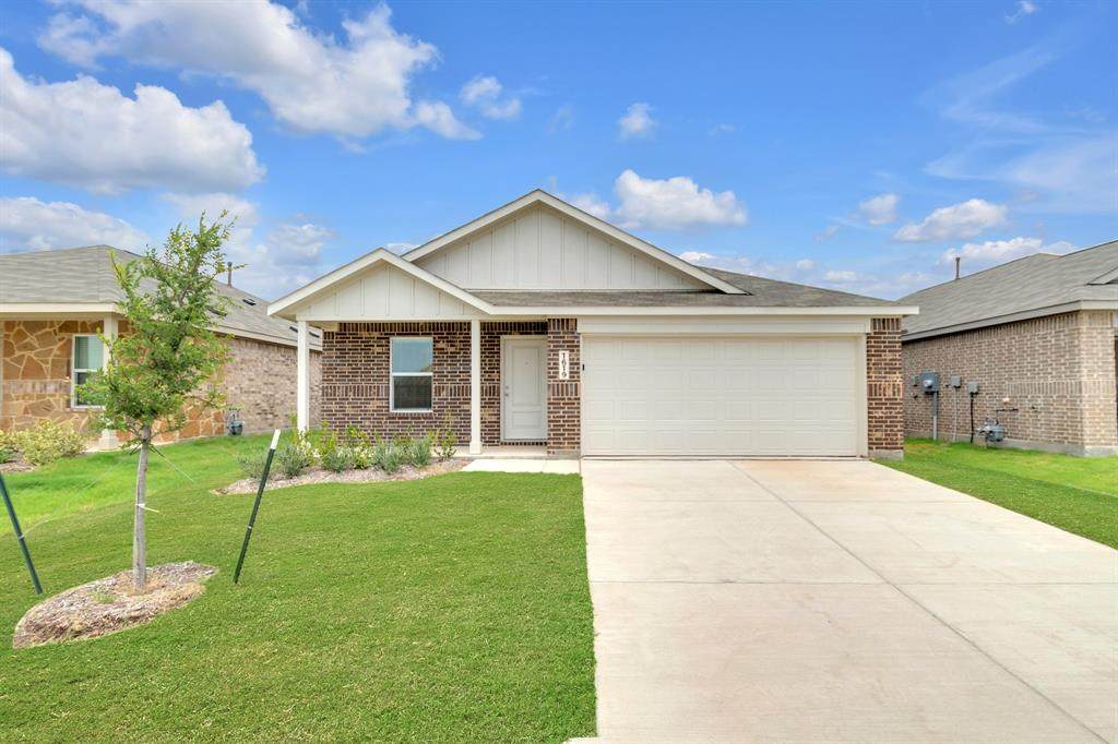 1619 Sparrow Hawk Road - Photo 1