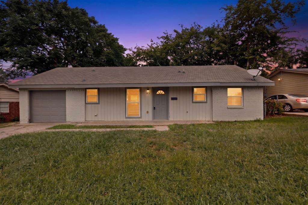 303 Westwood Drive - Photo 1