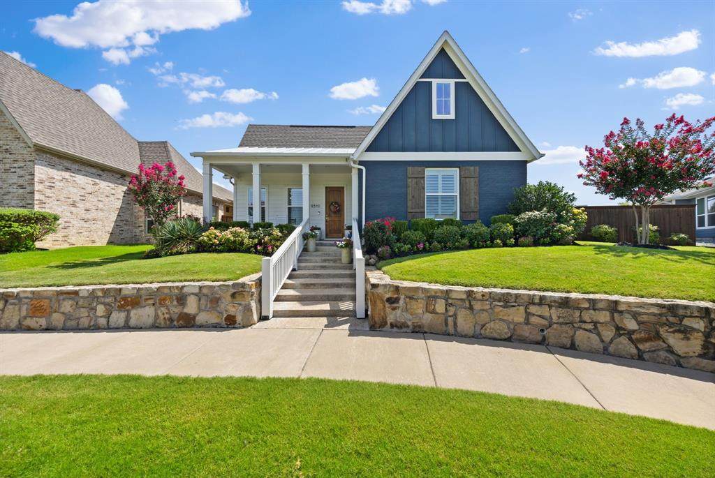 9512 Austin Street - Photo 1