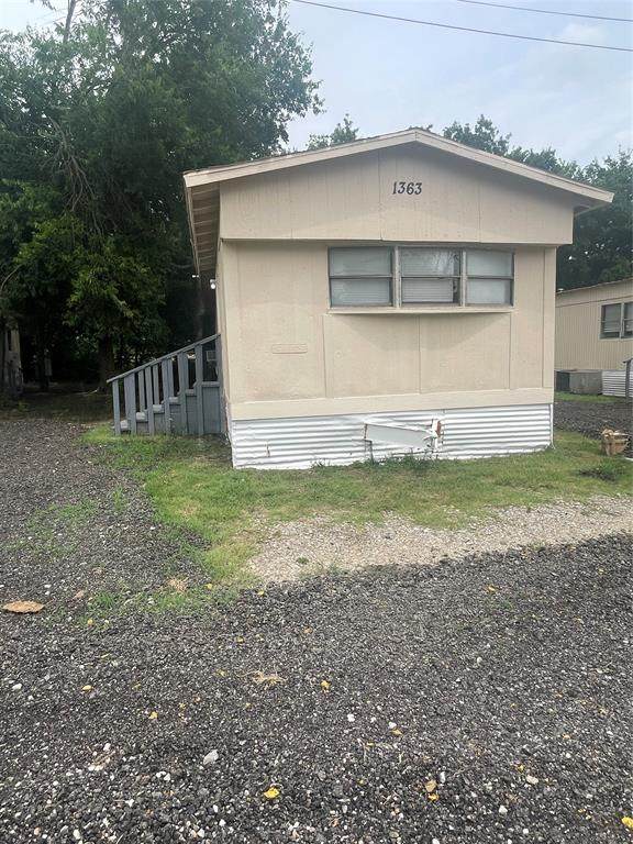 1363 Genoveva Ln - Photo 1