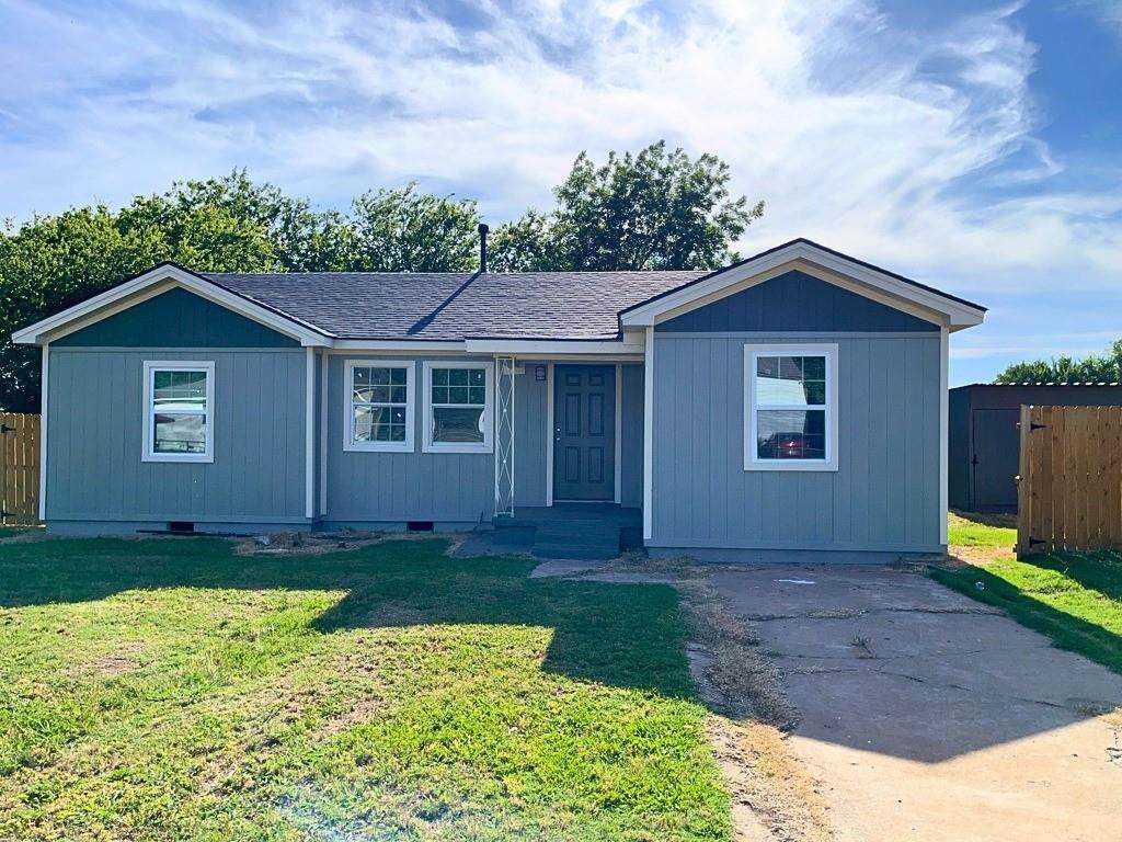 2308 20th Street - Photo 1