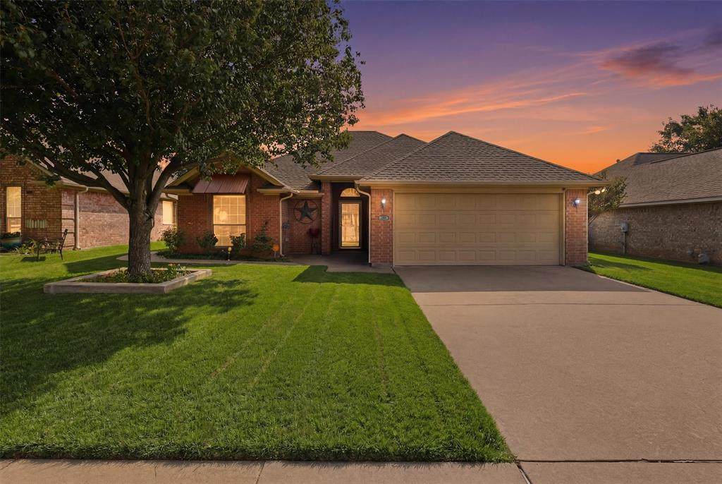 708 Hillcrest Drive - Photo 1