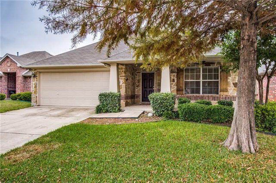 811 Creekside Drive - Photo 1