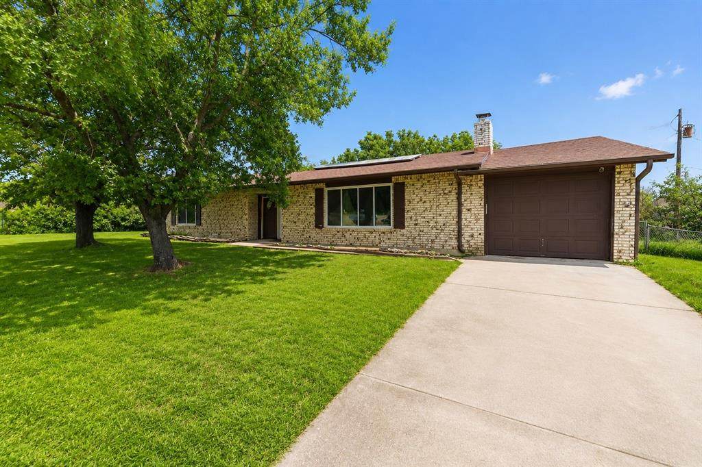 119 Dennis Street - Photo 1