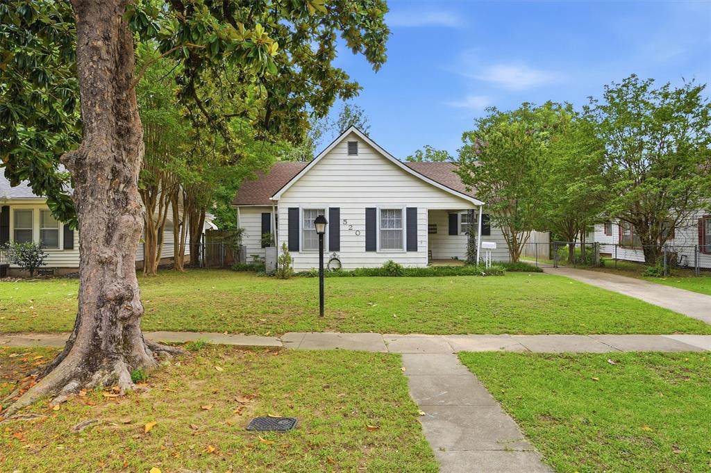 520 Acheson Street - Photo 1
