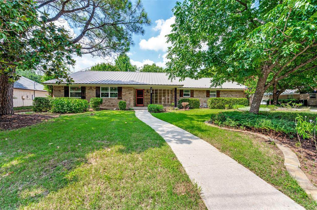 708 Headlee Street - Photo 1