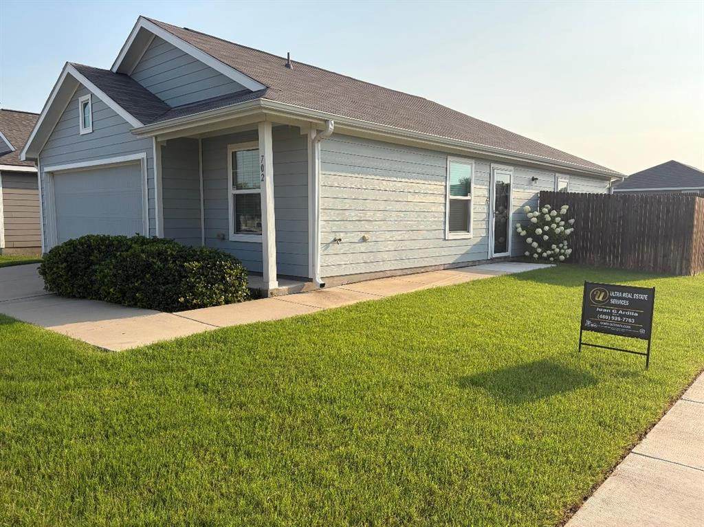 702 Slocum Way - Photo 1