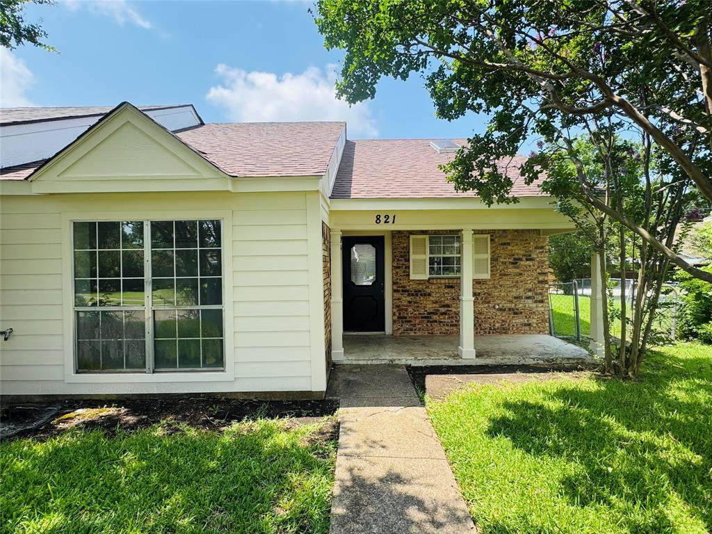 821 Colchester Drive - Photo 1
