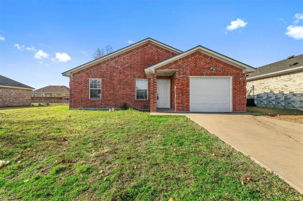 1716 Manor Garden - Photo 1