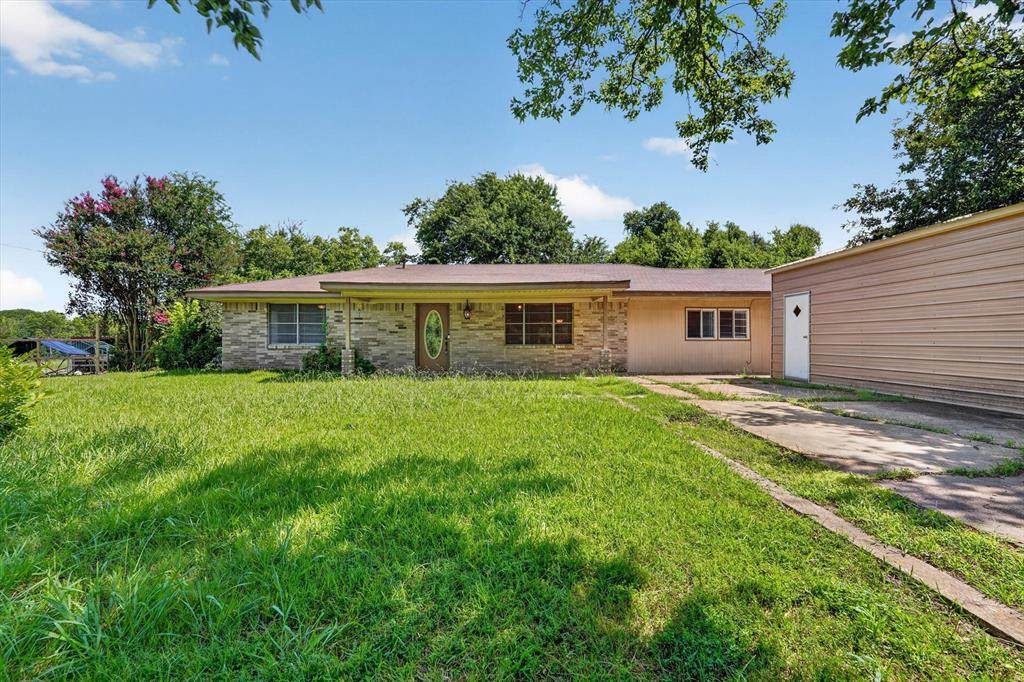387 Avenue D - Photo 1