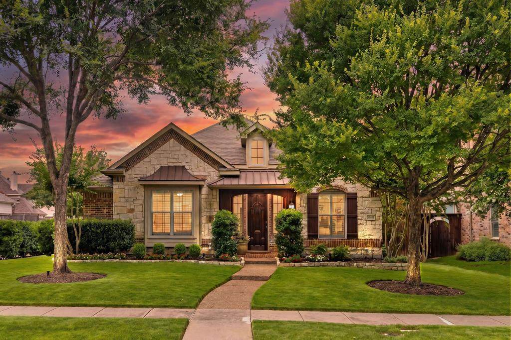 10051 Beachwood Drive - Photo 1