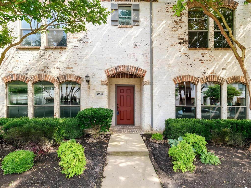 1905 Cortez Lane - Photo 1