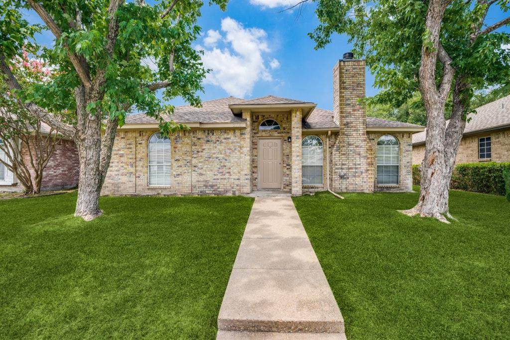 2105 Emerald Oaks - Photo 1