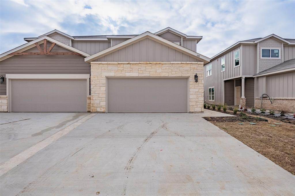 640 Wheatfield Drive - Photo 1