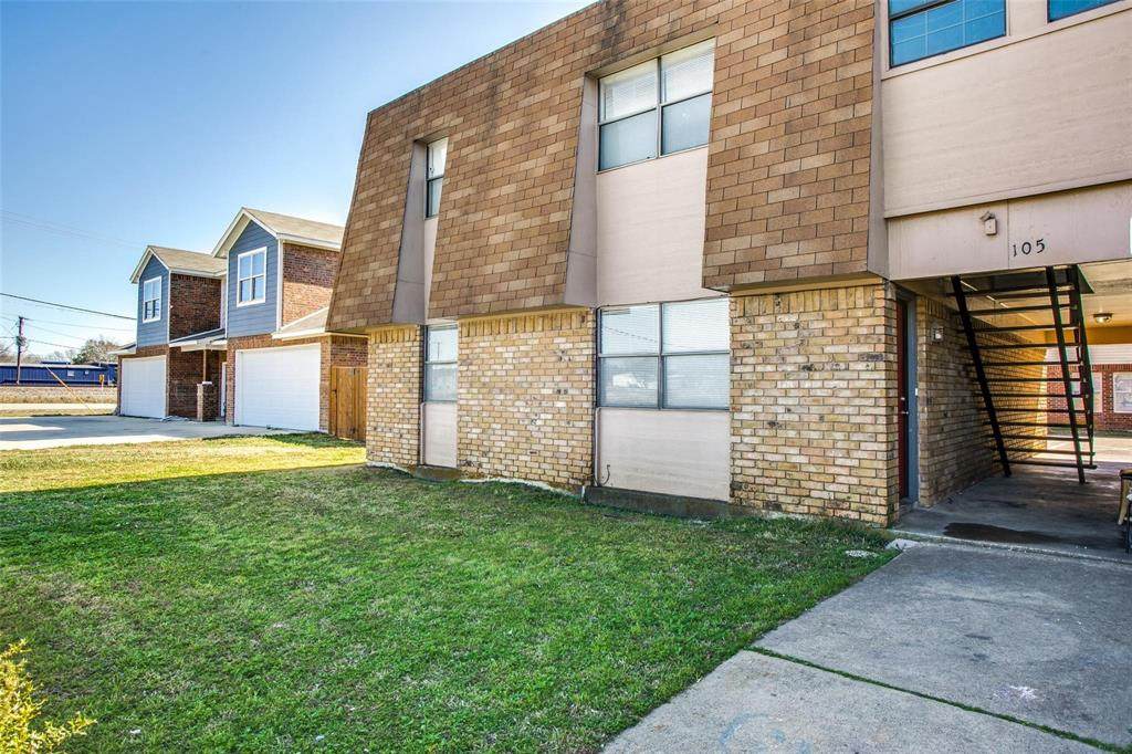 105 Peach Street - Photo 1