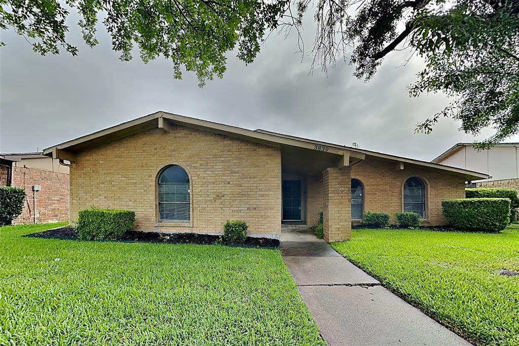 1517 Camelia Drive - Photo 1