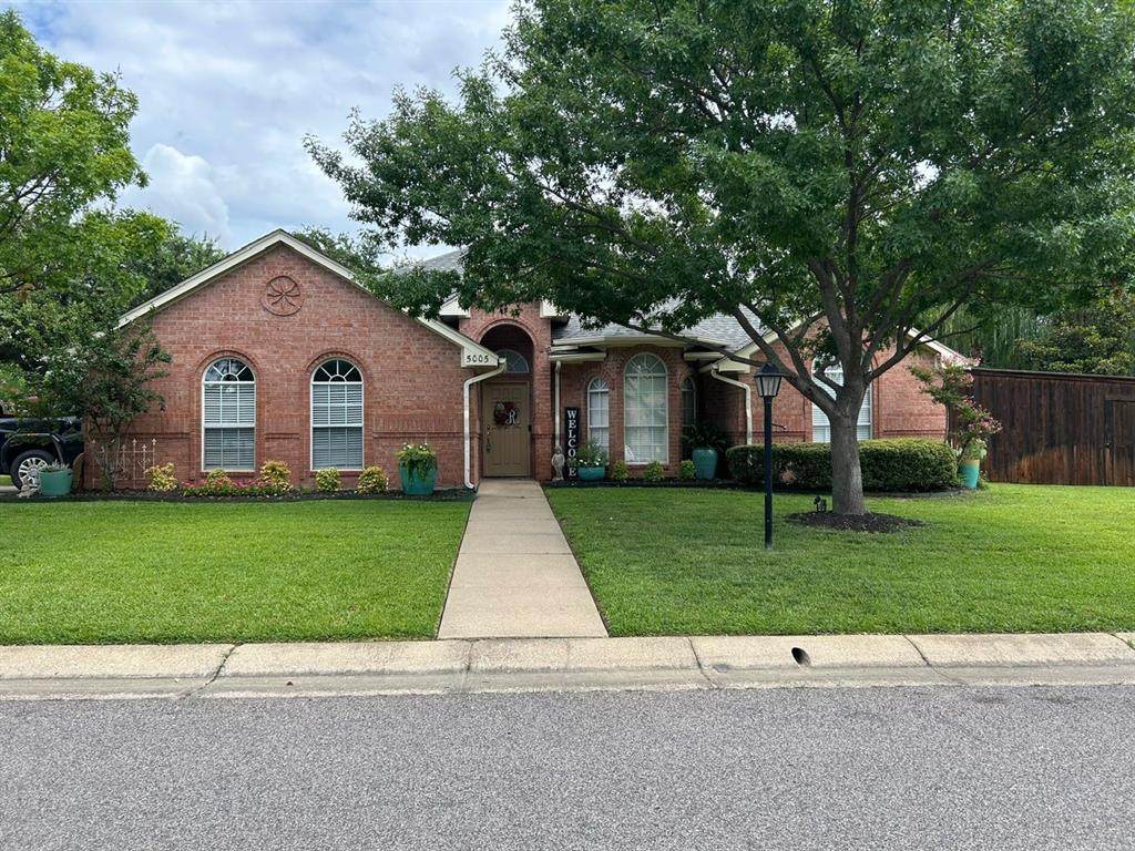 5005 Shadowood Trail - Photo 1