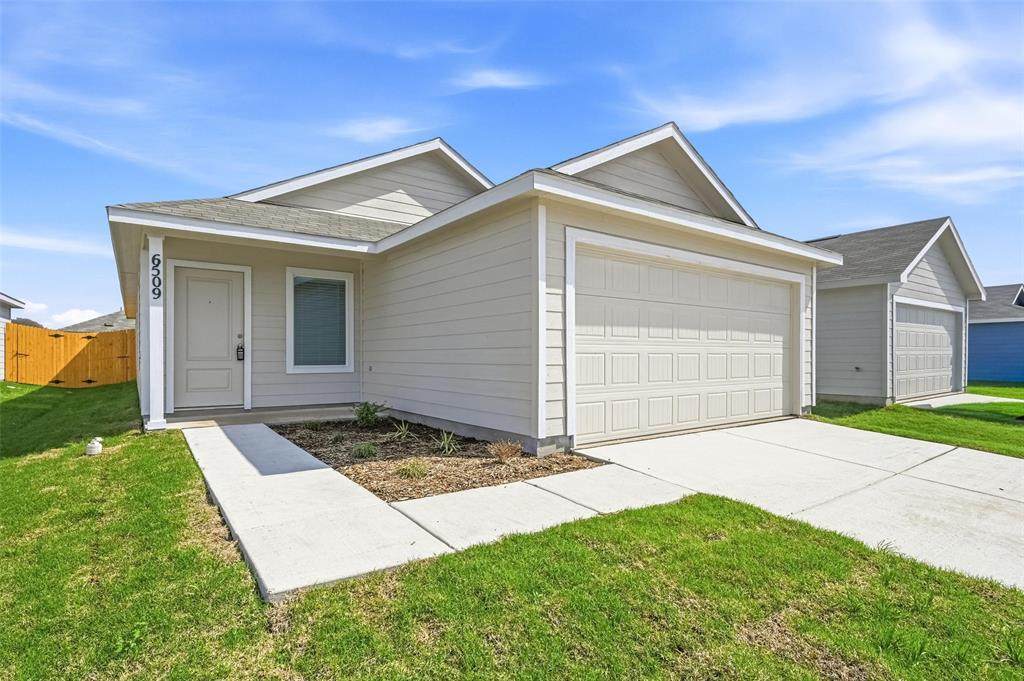 6509 Glade Street - Photo 1